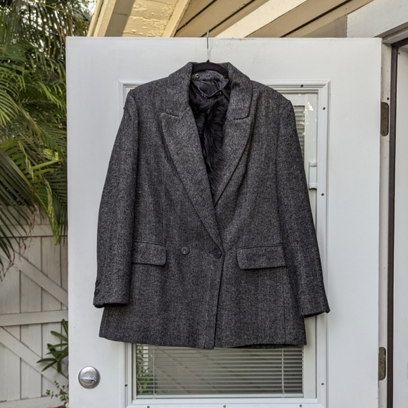Zara Jackets & Blazers - New Zara removable faux fur lapel grey blazer jacket, size L